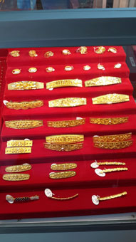 s-Mone Ywar Thein Thayar (1).jpg